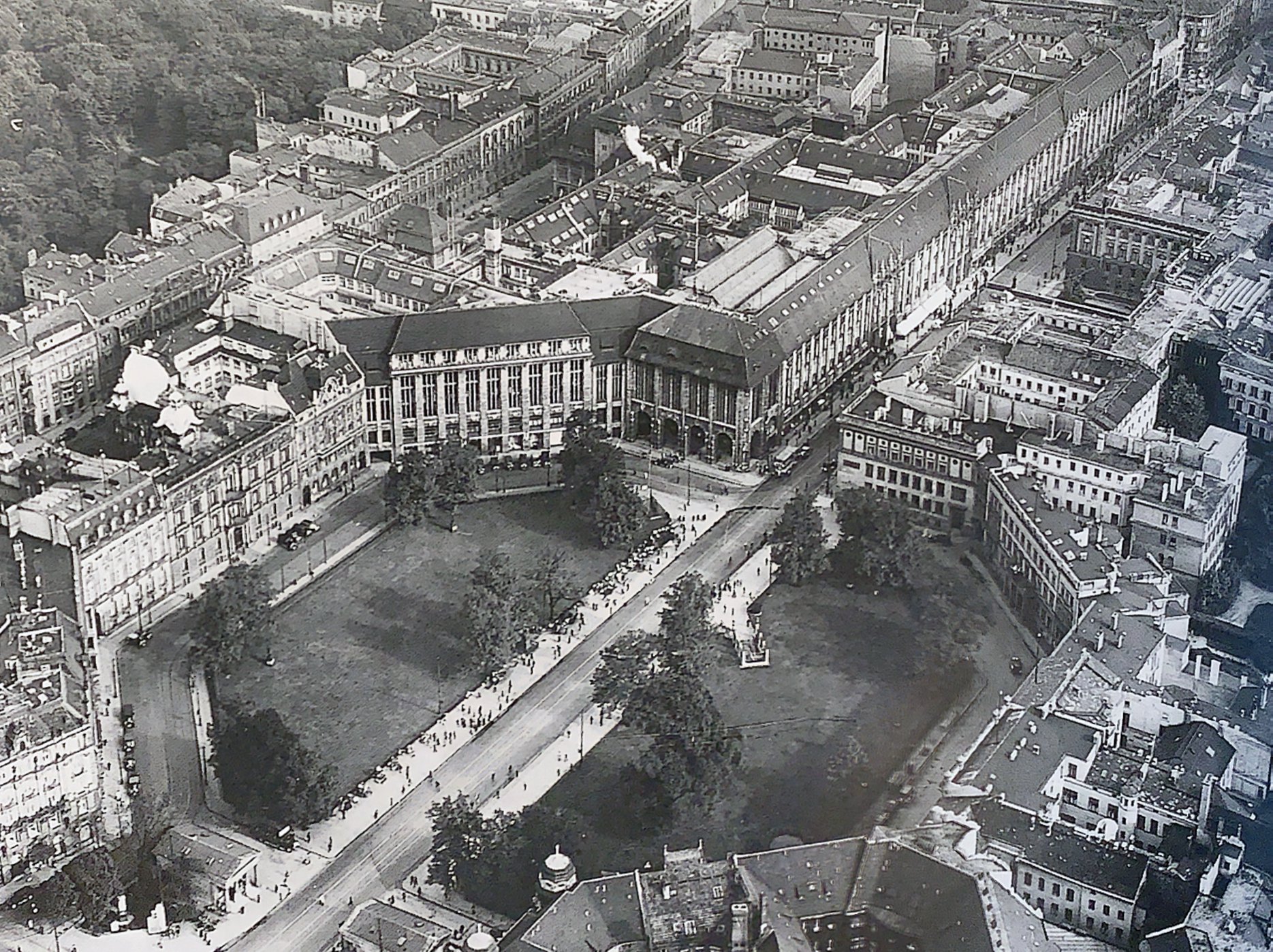 Leipziger Platz und Leipziger Strasse 1928